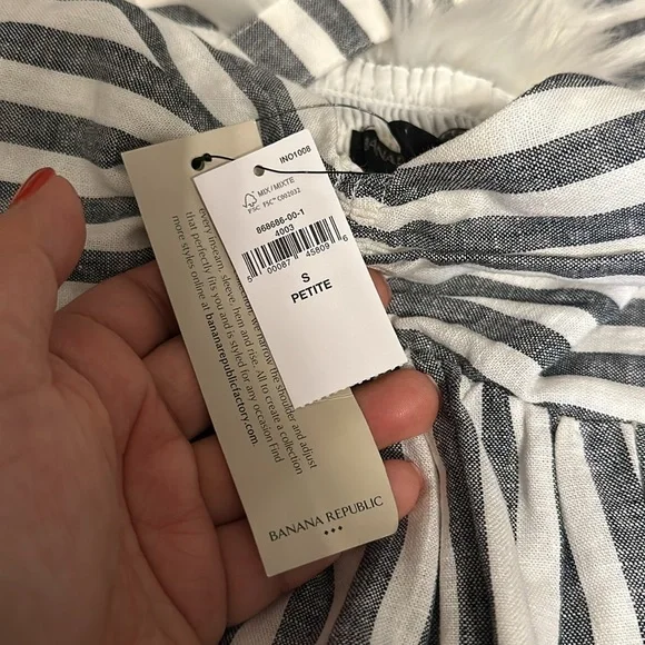 NWT Banana Republic Grey and White Maxi Dress in size small petite. - Picture 4 of 10